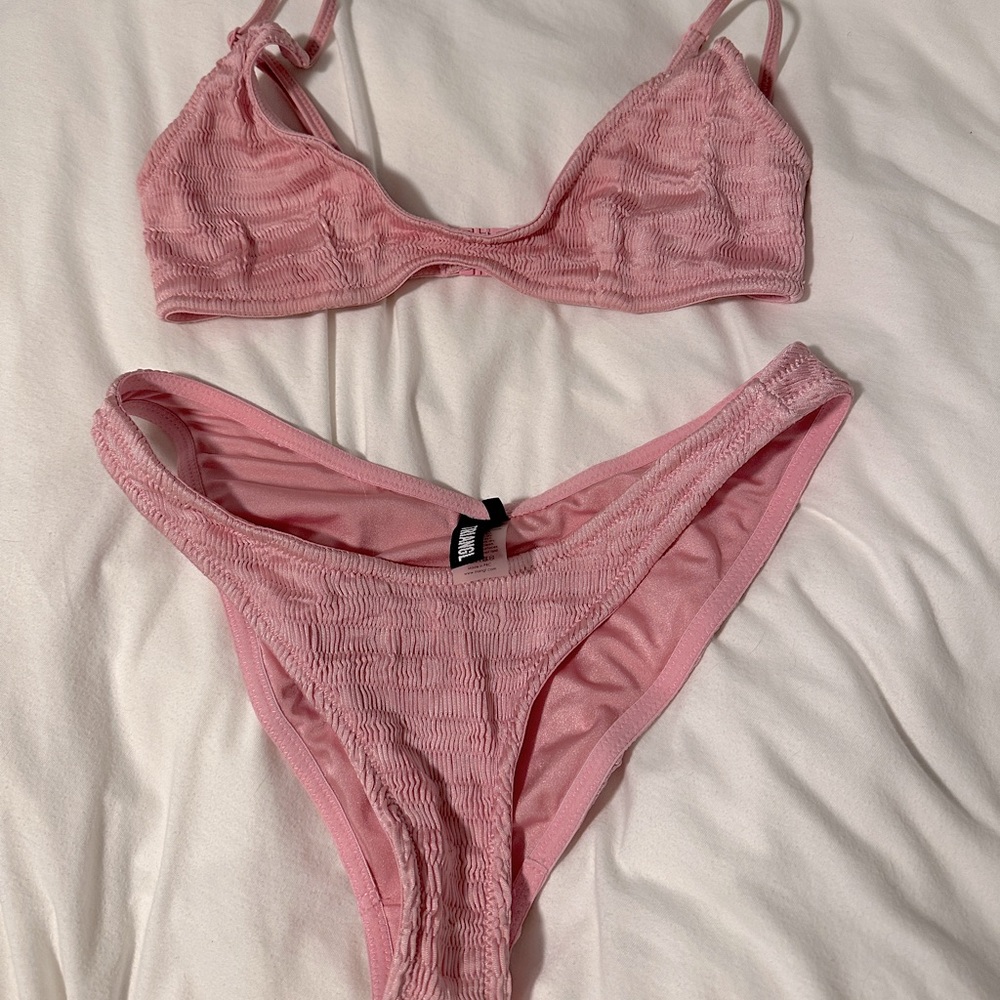 ⭐️⭐️ LIGHT PINK MAIA TRIANGL SCOOP BIKINI